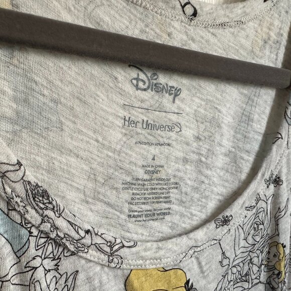 Torrid Disney Her Universe Size 4X Alice in Wonderland Handkerchief Hem Tee - Picture 3 of 7